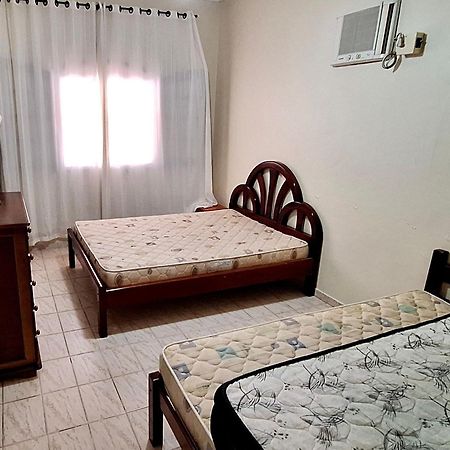 Casa Familiar Para Temporada Em Peruíbe Eksteriør billede